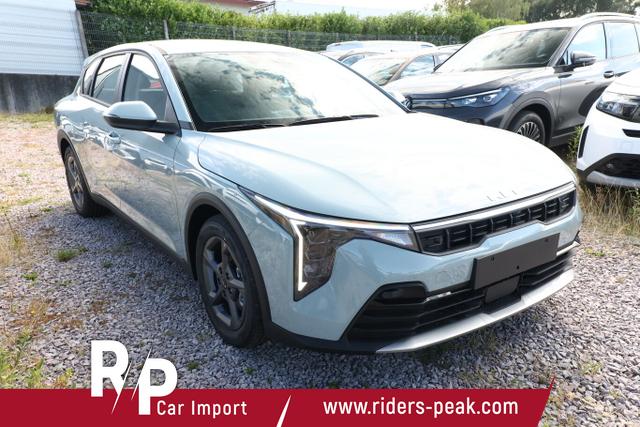 Kia K4 MT SHZ ACC Nav LED Kam Keyl 2xPDC LM16 CarPl 