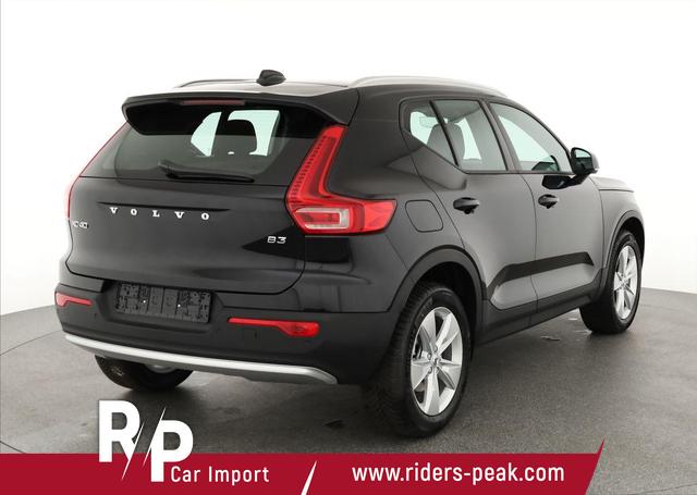 Volvo XC40 Core 2WD B3 Mild-Hybrid Core, Navi, Thors Hammer, Winter, Kamera, el. Klappe 