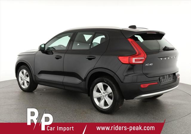 Volvo XC40 Core 2WD B3 Mild-Hybrid Core, Navi, Thors Hammer, Winter, Kamera, el. Klappe 