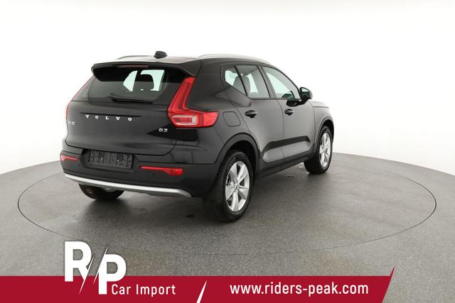 Volvo XC40 Core 2WD B3 Mild-Hybrid Core, Navi, Thors Hammer, Winter, Kamera, el. Klappe 