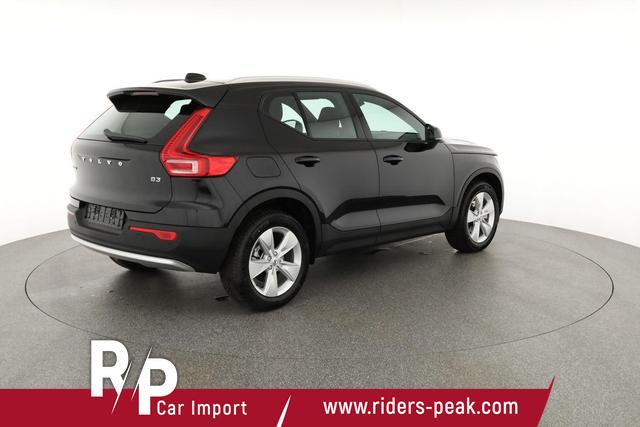 Volvo XC40 Core 2WD B3 Mild-Hybrid Core, Navi, Thors Hammer, Winter, Kamera, el. Klappe 