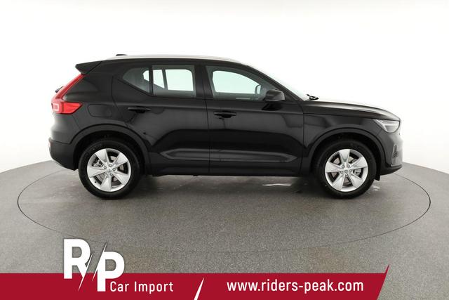 Volvo XC40 Core 2WD B3 Mild-Hybrid Core, Navi, Thors Hammer, Winter, Kamera, el. Klappe 