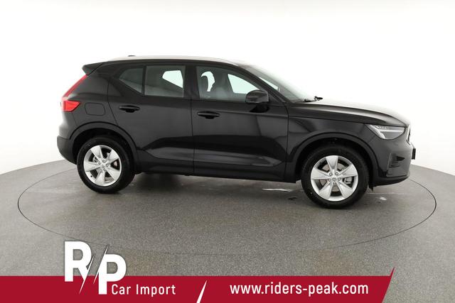 Volvo XC40 Core 2WD B3 Mild-Hybrid Core, Navi, Thors Hammer, Winter, Kamera, el. Klappe 