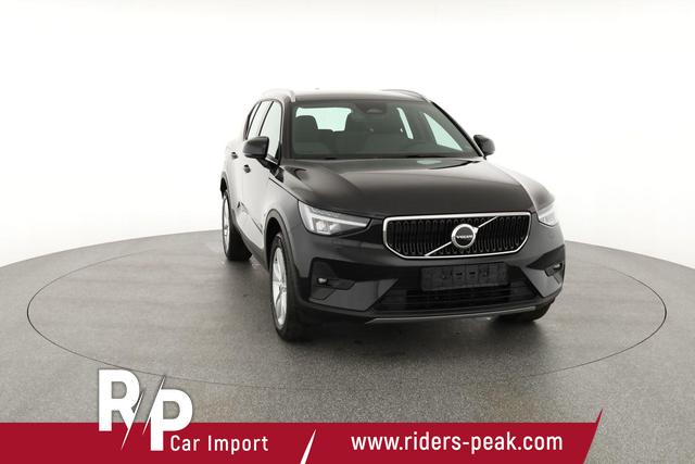 Volvo XC40 Core 2WD B3 Mild-Hybrid Core, Navi, Thors Hammer, Winter, Kamera, el. Klappe 