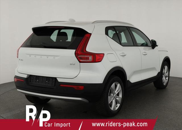 Volvo XC40 Core 2WD B3 Mild-Hybrid Core, Navi, Thors Hammer, Winter, Kamera, el. Klappe 