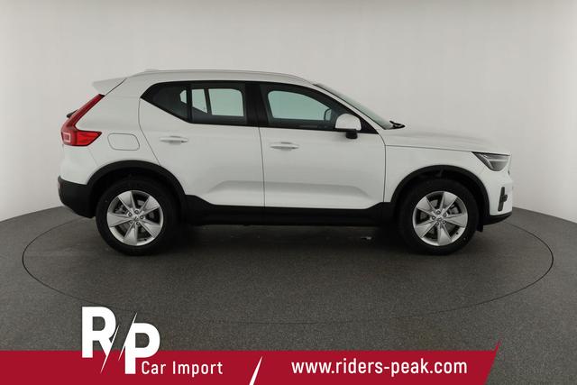 Volvo XC40 Core 2WD B3 Mild-Hybrid Core, Navi, Thors Hammer, Winter, Kamera, el. Klappe 