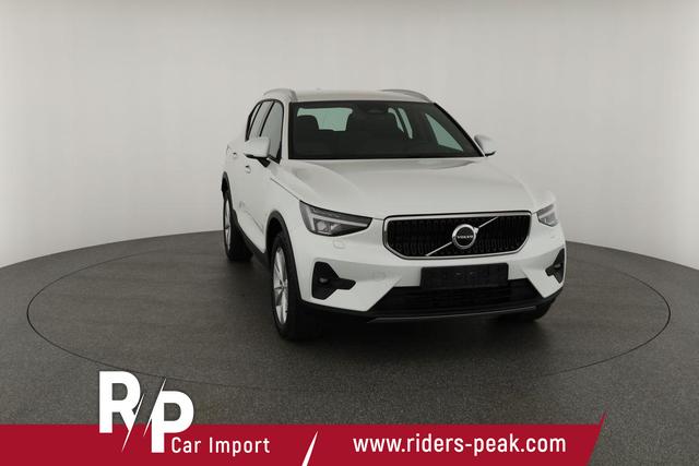 Volvo XC40 Core 2WD B3 Mild-Hybrid Core, Navi, Thors Hammer, Winter, Kamera, el. Klappe 