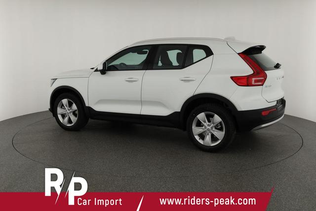 Volvo XC40 Core 2WD B3 Mild-Hybrid Core, Navi, Thors Hammer, Winter, Kamera, el. Klappe 