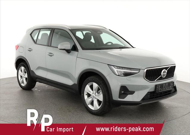 Volvo XC40 - Core 2WD B3 Mild-Hybrid Core, AHK, Navi, Thors Hammer, Winter, Kamera, el. Klappe