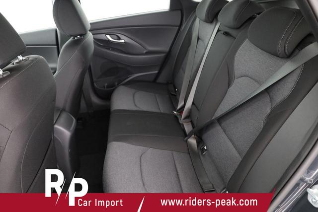 Hyundai i30 Kombi Smart 1.5 T-GDI DCT Smart, LED, Kamera, Winter 