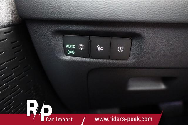 Skoda Octavia Combi 1.5 TSI mHEV 110 kW Selection DSG Facelift, Teilleder, 18-Zoll, Matrix 