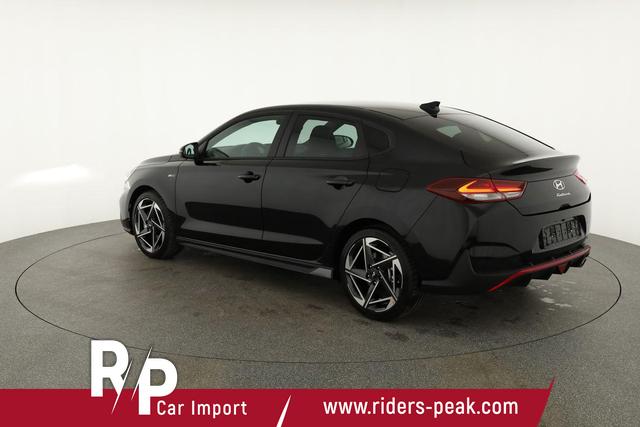 Hyundai i30 N Line 1.5 T-GDI DCT Fastback N-LINE, Navi, 18-Zoll, Kamera, LED, Winter 