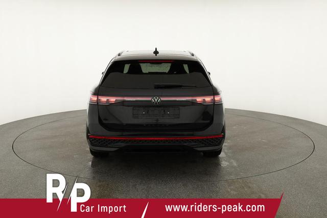 Volkswagen Passat Variant 2.0 TSI 195 kW 4Motion R-Line DSG 4M Black, Pano, AHK, HuD 