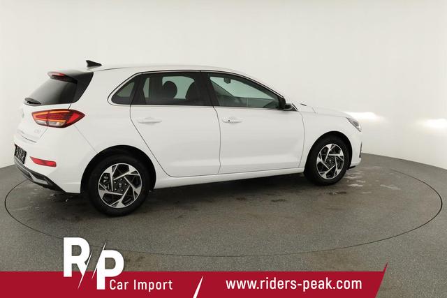 Hyundai i30 Style 1.5 T-GDI Style, Navi, Kamera, LED, 16-Zoll, Winterpaket 