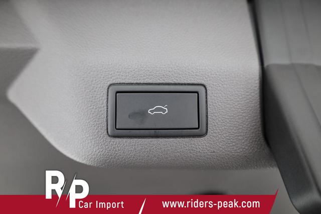 Volkswagen T7 Multivan Style TDI DSG KÜ, Pano, AHK, IQ.Light, 18-Zoll, el. Türen 