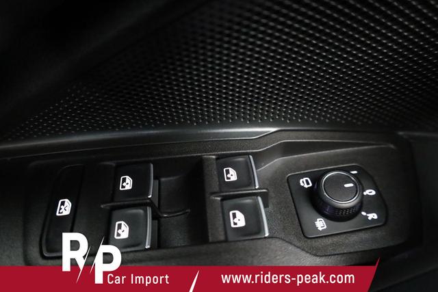 Volkswagen Tiguan 1.5 TSI eHybrid 200 kW R-Line Black, Pano, 20-Zoll, AHK, AreaView, 5-J Garantie 