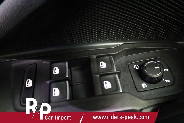 Volkswagen Tiguan 1.5 TSI eHybrid 200 kW R-Line Black, Pano, 20-Zoll, AHK, AreaView, 5-J Garantie 