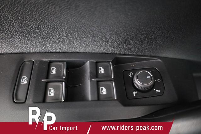 Volkswagen Taigo R-Line 1.5 TSI DSG R-Line, IQ.Light, AHK, Navi, Kamera 