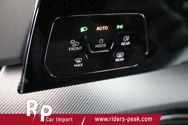 Volkswagen Golf 1.5 TSI 110 kW R-Line VIII Black, 18-Zoll, Kamera, LED-Plus, 3-J Garantie 