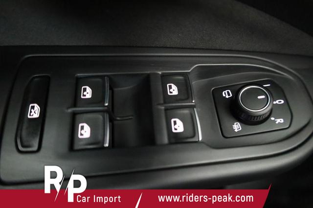 Volkswagen Golf 1.5 TSI 110 kW R-Line VIII Black, Navi, 18-Zoll, Kamera, LED-Plus, 3-J Garantie 