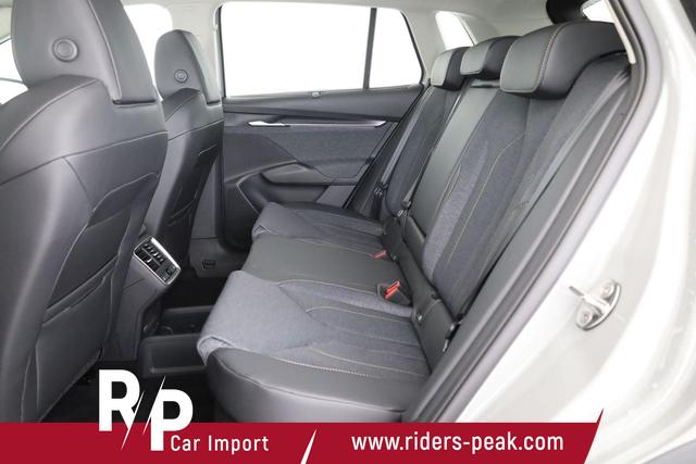 Skoda Elroq 85 Loft 85, AHK, HuD, Canton, AreaView, Matrix, Navi, Wärmepumpe 