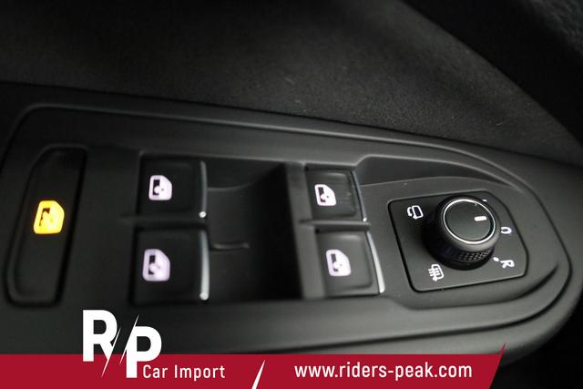 Volkswagen Golf 1.5 TSI 110 kW R-Line VIII Black, Navi, 18-Zoll, Kamera, LED-Plus, 3-J Garantie 
