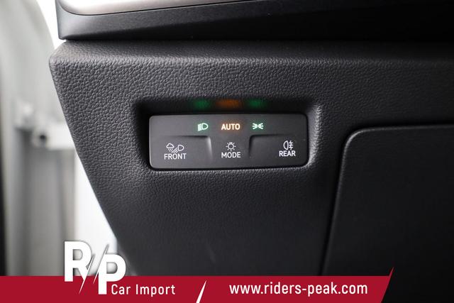 Skoda Superb Combi 2.0 TDI 142 kW 4x4 Selection DSG Selection, Standheizung, Pano, AHK, Navi, Matrix 