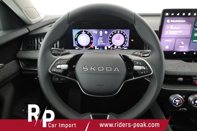 Skoda Superb Combi 1.5 TSI iV 150kW Selection DSG Selection, AHK, Matrix, Side, el. Klappe, Navi 