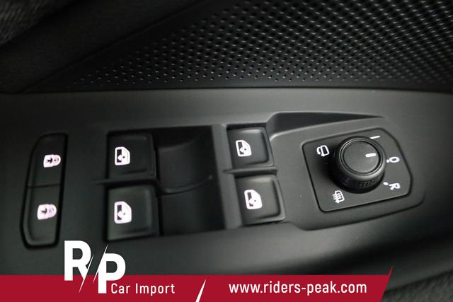 Skoda Superb Combi 1.5 TSI iV 150kW Selection DSG Selection, AHK, Matrix, Side, el. Klappe, Navi 
