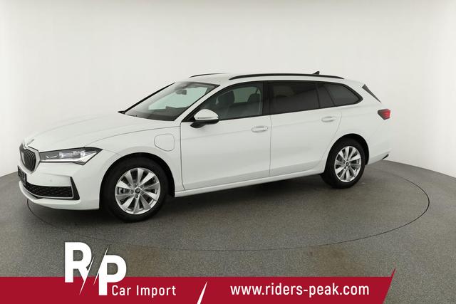 Skoda Superb Combi 1.5 TSI iV 150kW Selection DSG Selection, AHK, Matrix, Side, el. Klappe, Navi 