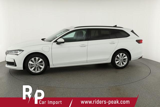 Skoda Superb Combi 1.5 TSI iV 150kW Selection DSG Selection, AHK, Matrix, Side, el. Klappe, Navi 