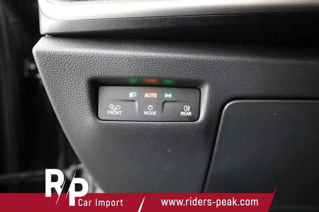 Skoda Superb Combi 2.0 TDI 142 kW 4x4 Selection DSG Selection, Standheizung, Pano, AHK, Navi, Matrix 