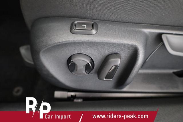 Skoda Superb Combi 2.0 TDI 142 kW 4x4 Selection DSG Selection, Standheizung, Pano, AHK, Navi, Matrix 