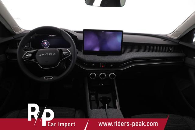 Skoda Superb Combi 1.5 TSI iV 150kW Selection DSG Selection, AHK, Matrix, Side, el. Klappe, Navi 