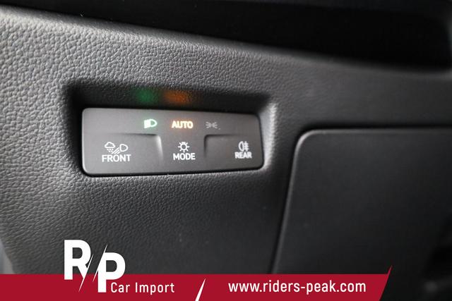 Skoda Superb Combi 1.5 TSI iV 150kW Selection DSG Selection, AHK, Matrix, Side, el. Klappe, Navi 