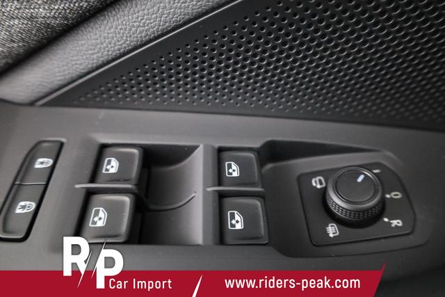 Skoda Superb Combi 1.5 TSI iV 150kW Selection DSG Selection, AHK, Matrix, Side, el. Klappe, Navi 