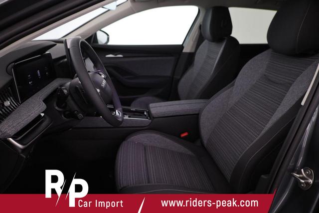 Skoda Superb Combi 1.5 TSI iV 150kW Selection DSG Selection, AHK, Matrix, Side, el. Klappe, Navi 