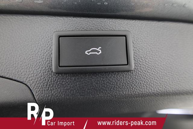 Skoda Superb Combi 1.5 TSI iV 150kW Selection DSG Selection, AHK, Matrix, Side, el. Klappe, Navi 