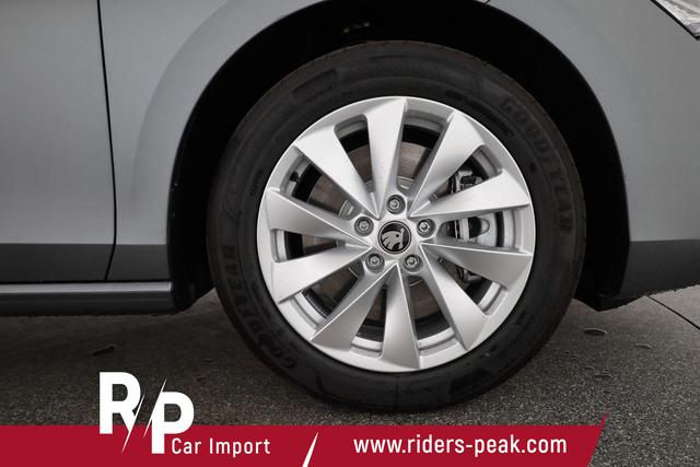Skoda Superb Combi 1.5 TSI iV 150kW Selection DSG Selection, AHK, Matrix, Side, el. Klappe, Navi 