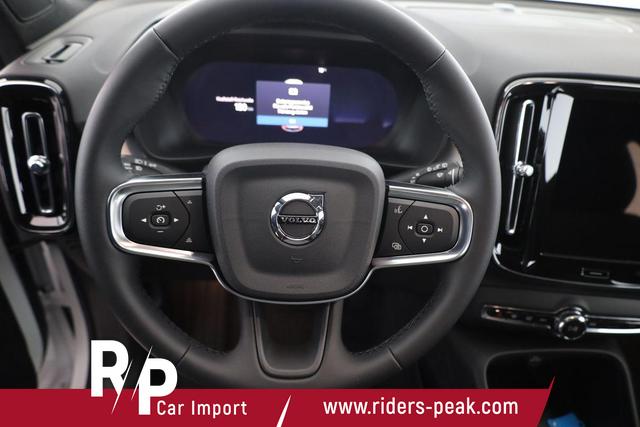 Volvo XC40 Core 2WD B3 Mild-Hybrid Core, Navi, Thors Hammer, Winter, Kamera, el. Klappe 