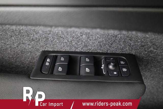Volvo XC40 Core 2WD B3 Mild-Hybrid Core, Navi, Thors Hammer, Winter, Kamera, el. Klappe 
