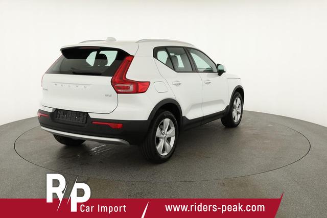 Volvo XC40 Core 2WD B3 Mild-Hybrid Core, Navi, Thors Hammer, Winter, Kamera, el. Klappe 