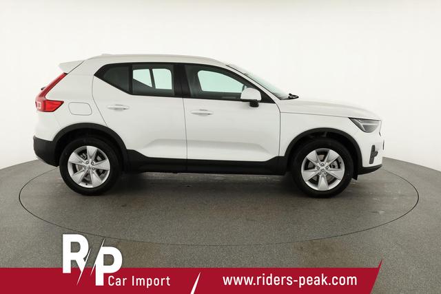 Volvo XC40 Core 2WD B3 Mild-Hybrid Core, Navi, Thors Hammer, Winter, Kamera, el. Klappe 