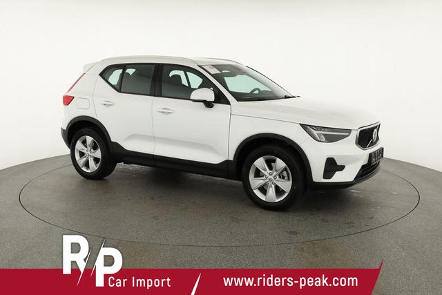 Volvo XC40 Core 2WD B3 Mild-Hybrid Core, Navi, Thors Hammer, Winter, Kamera, el. Klappe 