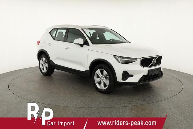 Volvo XC40 Core 2WD B3 Mild-Hybrid Core, Navi, Thors Hammer, Winter, Kamera, el. Klappe 
