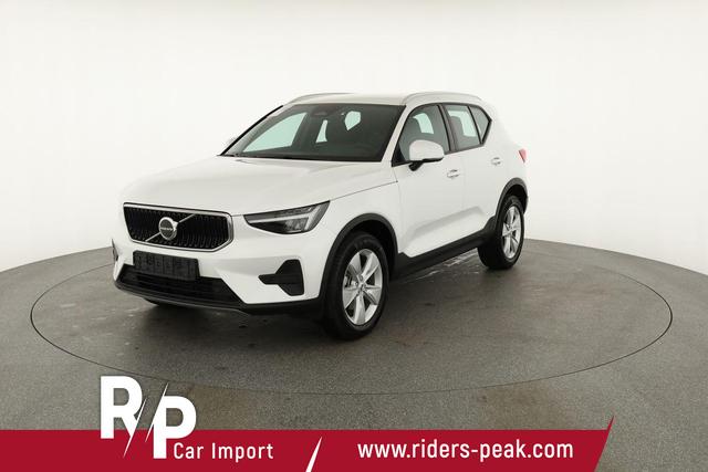 Volvo XC40 Core 2WD B3 Mild-Hybrid Core, Navi, Thors Hammer, Winter, Kamera, el. Klappe 