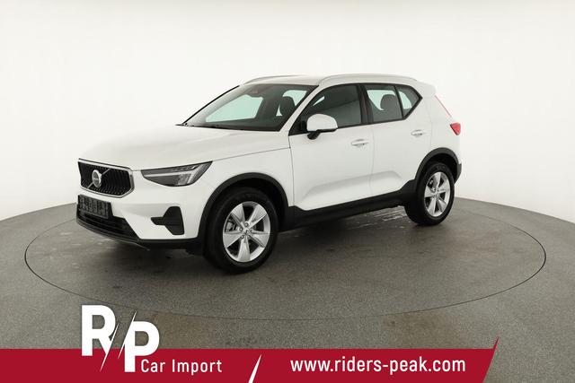 Volvo XC40 Core 2WD B3 Mild-Hybrid Core, Navi, Thors Hammer, Winter, Kamera, el. Klappe 