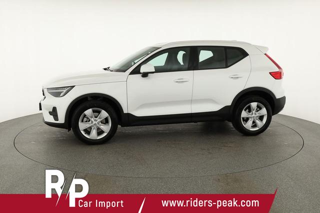 Volvo XC40 Core 2WD B3 Mild-Hybrid Core, Navi, Thors Hammer, Winter, Kamera, el. Klappe 