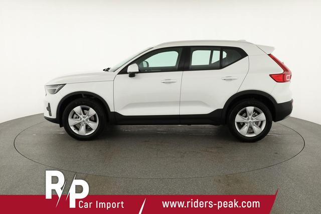 Volvo XC40 Core 2WD B3 Mild-Hybrid Core, Navi, Thors Hammer, Winter, Kamera, el. Klappe 