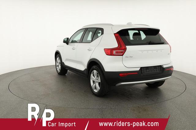 Volvo XC40 Core 2WD B3 Mild-Hybrid Core, Navi, Thors Hammer, Winter, Kamera, el. Klappe 